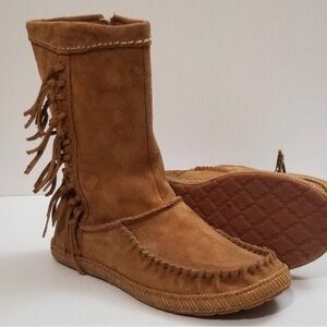 New UGG Hyland Suede Leather Moccasin Fringe Boots with Tassels size 7.5